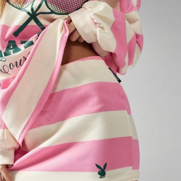 Playboy - Picture 3 of 6